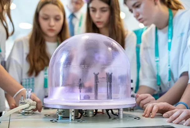 Проект школьников Сириуса поможет в создании более прочных материалов для космической техники