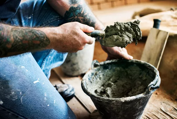 «Союзцемент» прогнозирует спад потребления цемента в России не менее чем на 15% в 2026 году