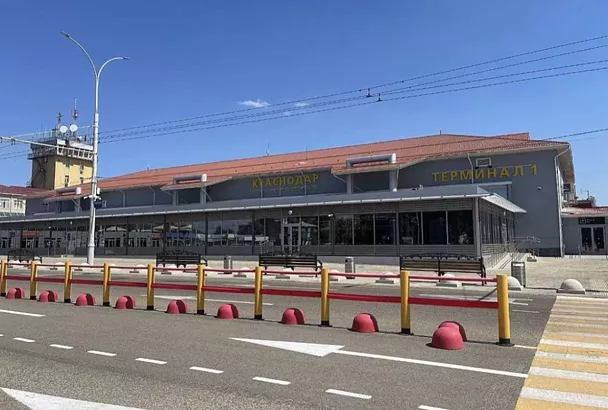Временные ограничения на полеты сняли в аэропорту Краснодара 