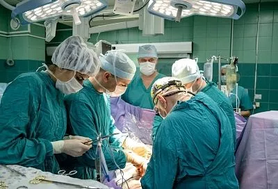 Врачи федерального центра Минздрава РФ заменили подростку из Краснодарского края «растворившуюся» кость