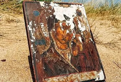 Старинную икону вынесло на берег под Анапой