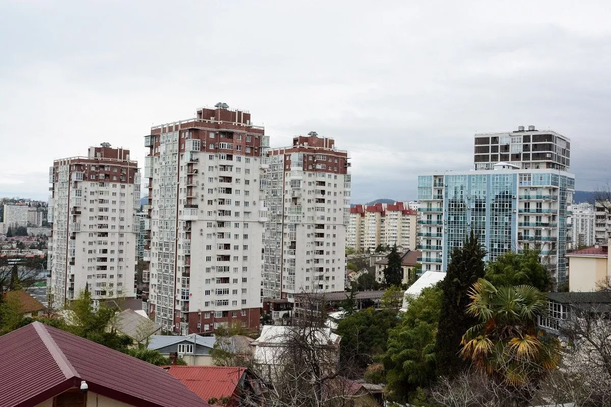 В Сочи стало меньше доступного жилья: предложение в бюджете до 10 млн рублей сократилось 