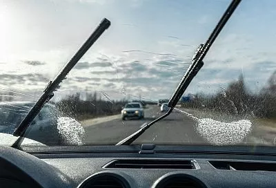 Эксперт рассказала, как выбрать «омывайку» для сильных морозов