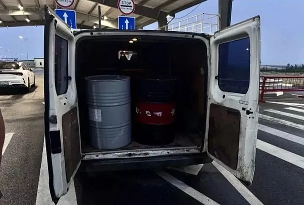 Житель Краснодара задержан за незаконную перевозку топлива для продажи в ДНР и ЛНР