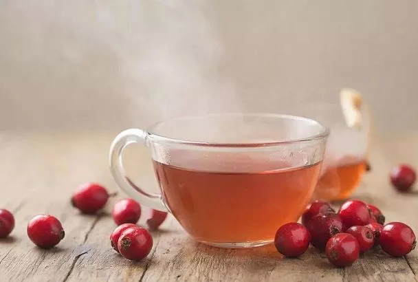 Укрепляет сердце и расширяет сосуды: 2 рецепта с боярышником из бабушкиной книги