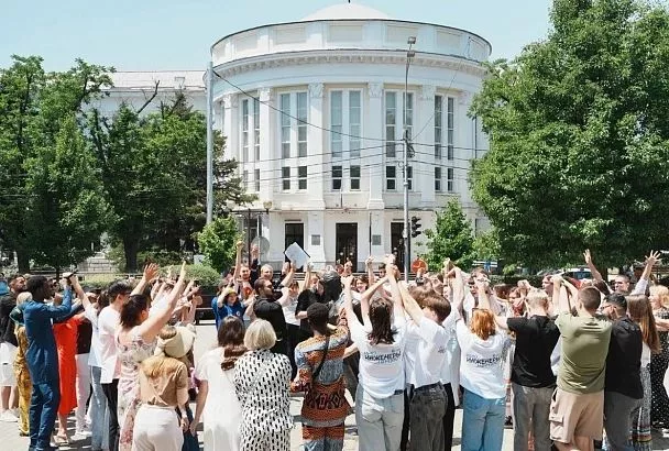 Вениамин Кондратьев поздравил молодежь с Днем российского студенчества