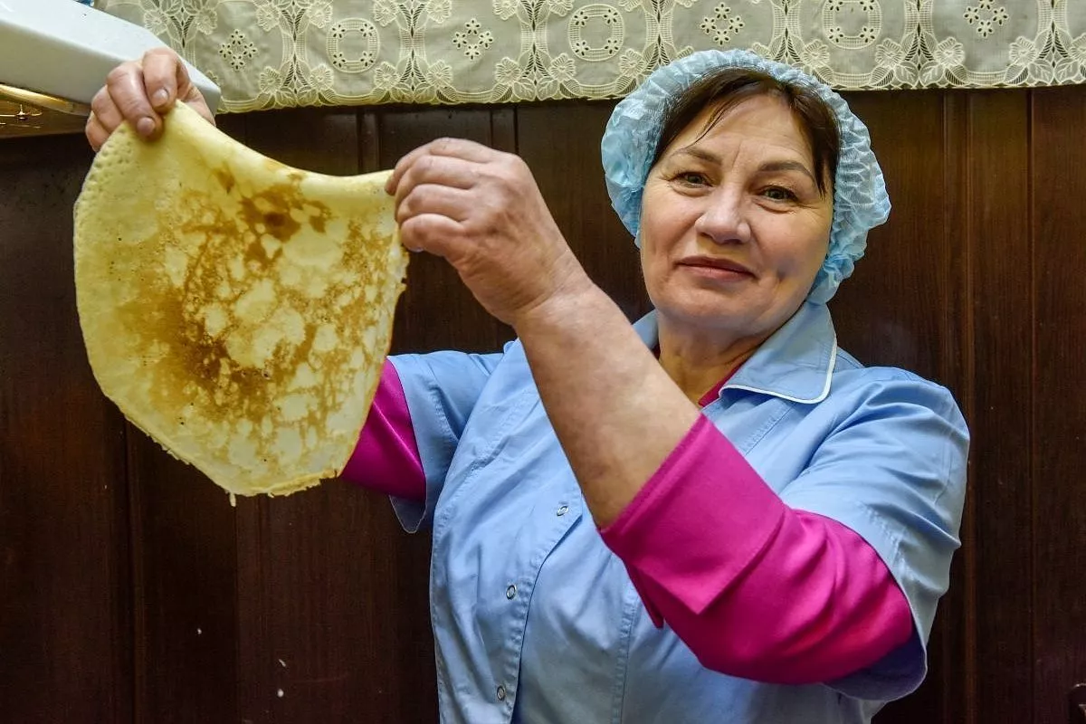 Славяне издревле считали блин символом солнца и плодородия. Кстати, слово «блин» – искаженное «млин» от глагола «молоть».