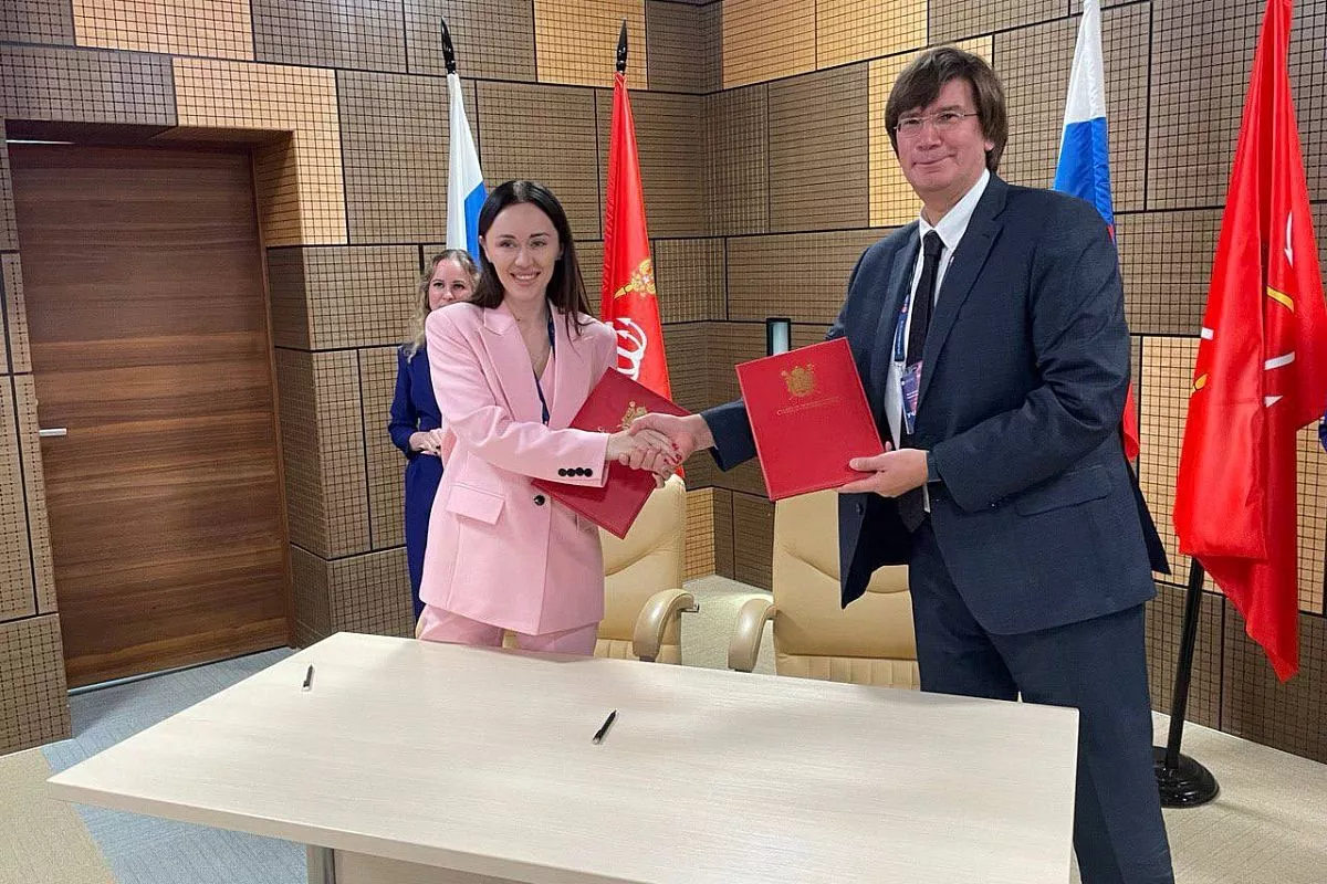 Помимо привлечения и сопровождения проектов, Агентство выстраивает работу по укреплению экономических и развитию инвестиционных связей между регионами России.