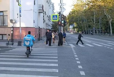 Названы самые высокооплачиваемые варианты подработки в доставке на Кубани