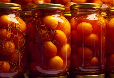 Классические маринованные помидоры на зиму: простой рецепт без лишних хлопот