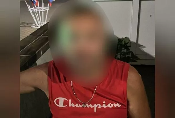 В Новороссийске мужчина угрожал ножом прохожим. Он задержан