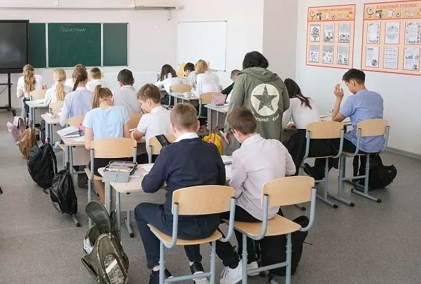 Идею возврата к 8- и 10-летке в школах поддерживают 39% опрошенных краснодарцев 