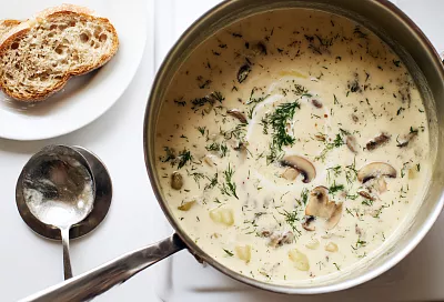 Сливочно-сырный суп с грибами в одной кастрюле