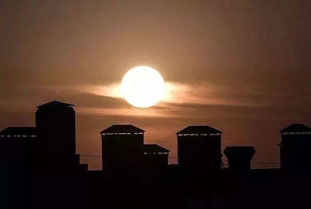 Земля вошла в поток плазмы. Ученые предупредили о самой сильной геомагнитной буре года