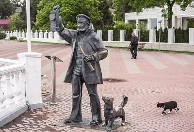 Нескучное знакомство с Геленджиком с точки зрения трех смотрителей маяков