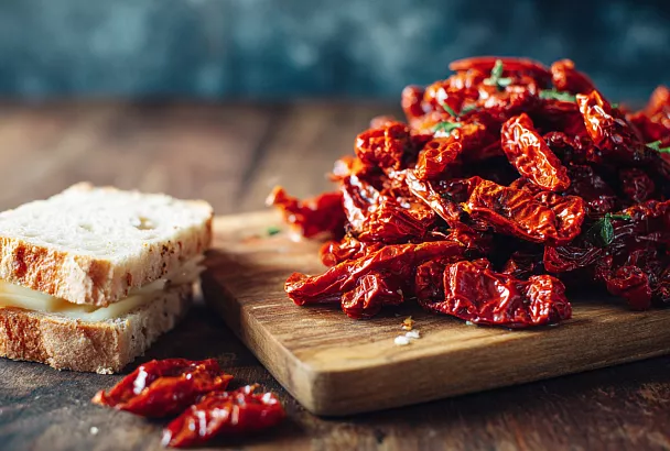 Вяленые томаты: ароматная заготовка на зиму