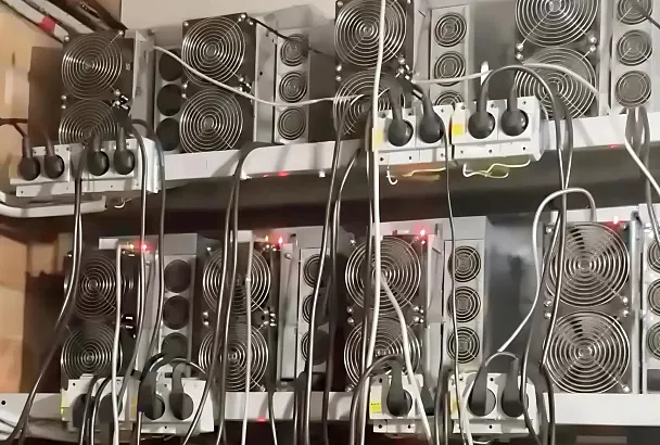 Энергетики выявили незаконно подключенную к электросетям майнинговую ферму в Успенском районе