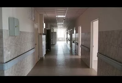 Роддом-долгострой скоро примет пациентов: в Кореновске завершается строительство акушерско-гинекологического корпуса