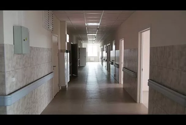 Роддом-долгострой скоро примет пациентов: в Кореновске завершается строительство акушерско-гинекологического корпуса