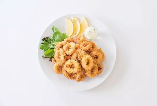 Хрустим всей семьей - даже дети полюбили «мои» кольца кальмаров: самый удачный рецепт приготовления