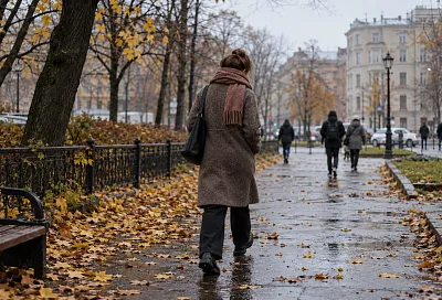 Осенью простужаемся чаще не только из-за холода: что меняется в организме