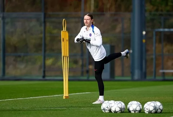 Первый тренер Сафонова заявил, что Матвей достоин быть номером один в «ПСЖ»