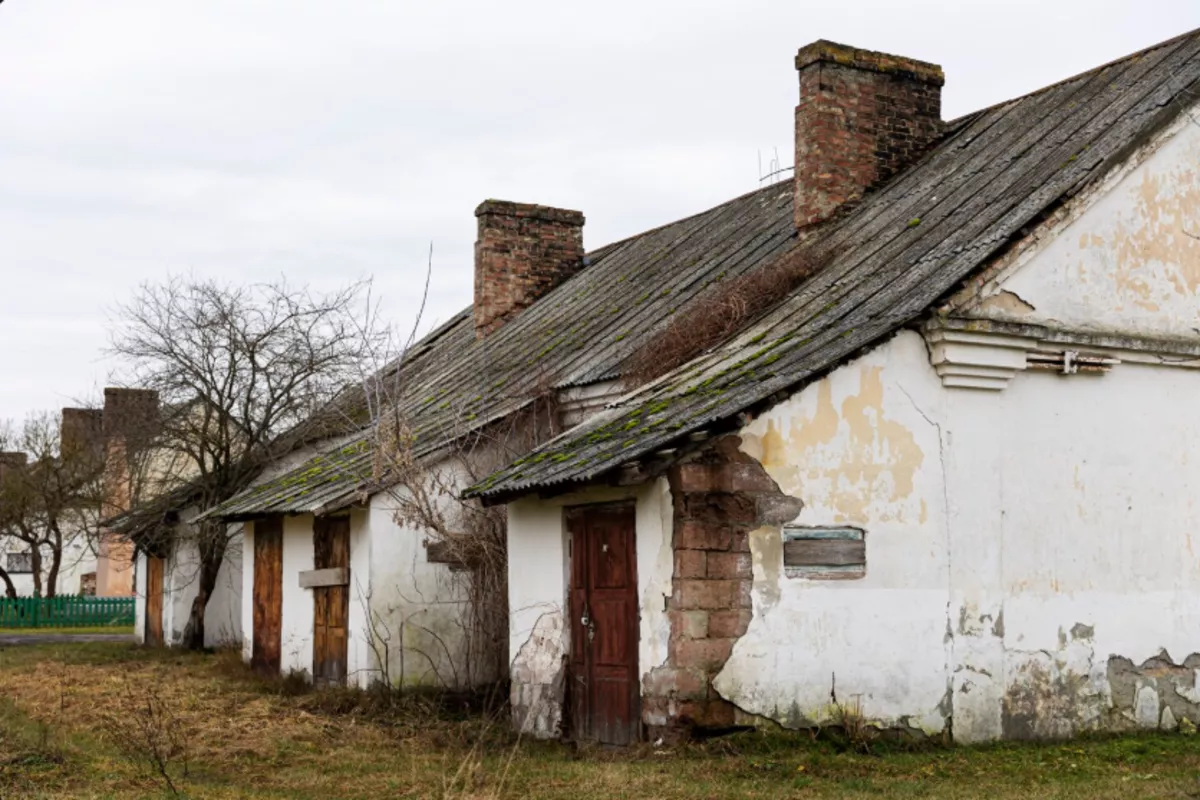 В 2026 году в России планируется расселить 500 тысяч «квадратов» аварийного жилья