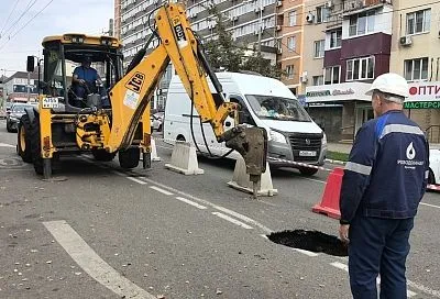 Движение ограничат до конца осени на участке ул.1-го Мая в Краснодаре для ремонта канализационного коллектора