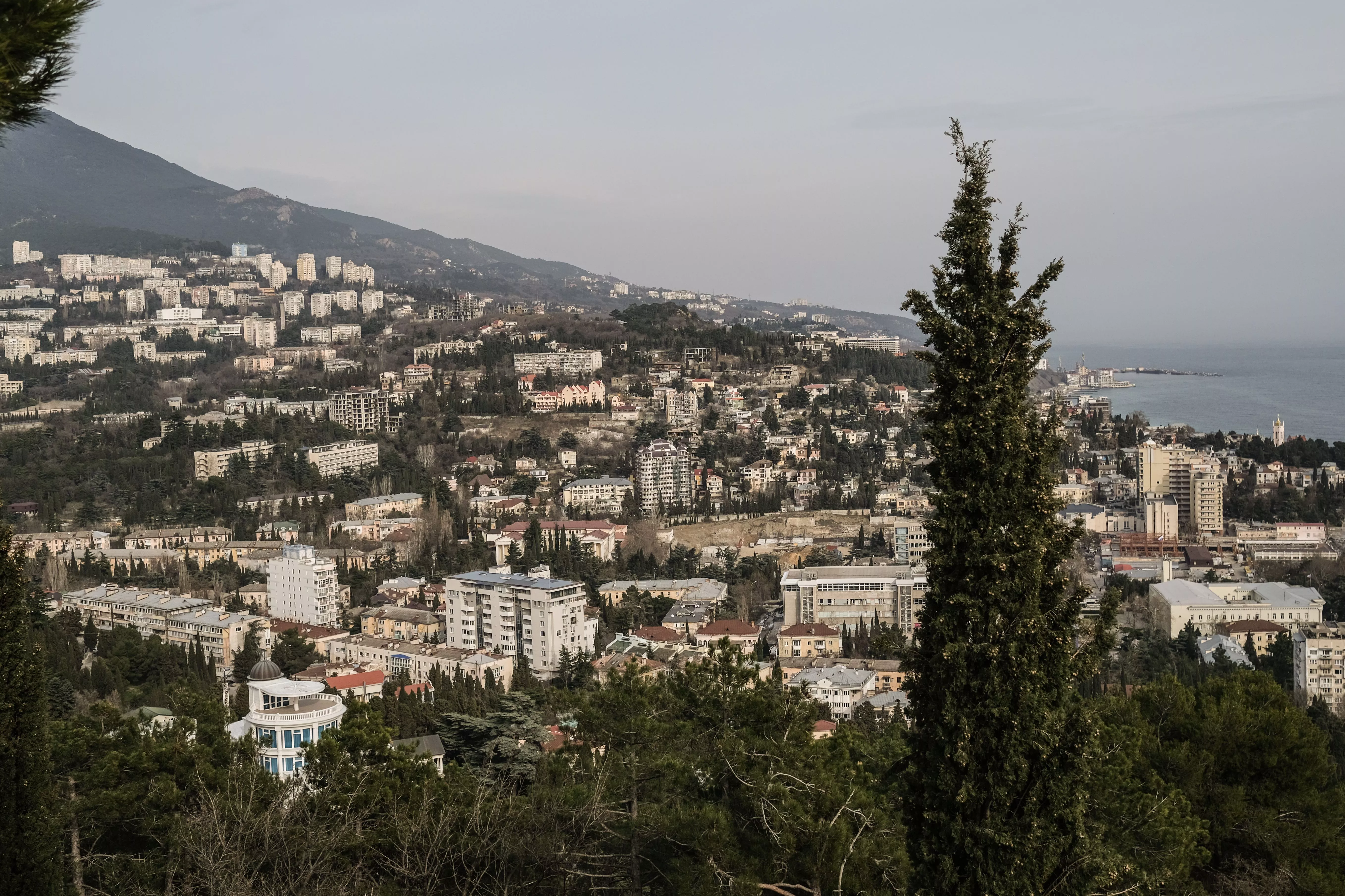 В Крыму намерены национализировать жилье и земельные участки военнослужащих ВСУ