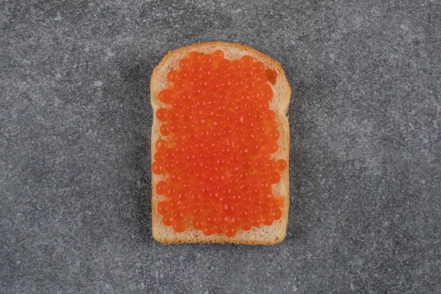 Красная икра приближается к 3 тыс. за банку: цены выросли на треть