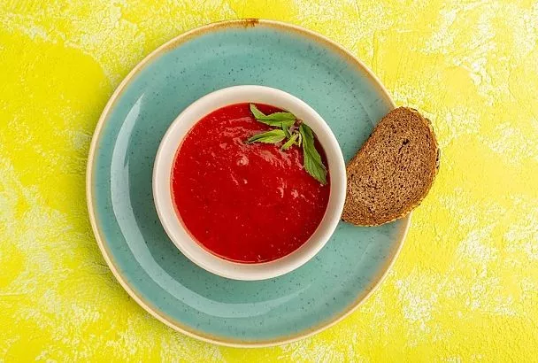 Простой томатный соус за 30 минут: для пасты, пиццы, а можно просто макать хлебом