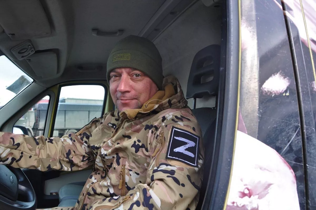 Старший поездки Михаил Костиков