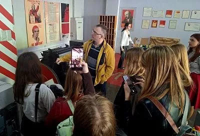 Будущие издатели побывали в музее полиграфии и прикладных ремесел Печатного двора Кубани