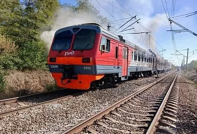 Названа предварительная причина возгорания электрички на Кубани