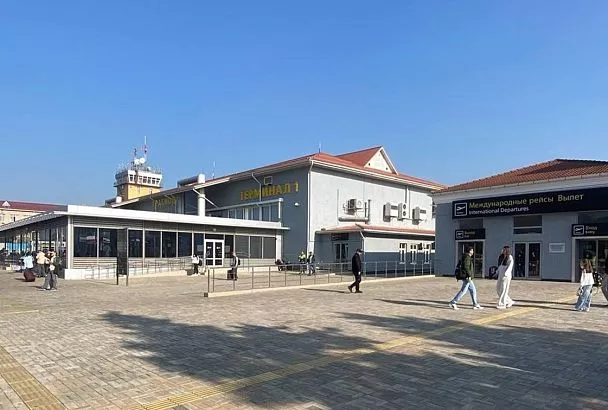 Известны отмененные и задержанные рейсы в аэропорту Краснодара после ночных ограничений полетов в Москве