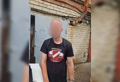 Полиция задержала мужчину с резиновым пистолетом, напугавшего жителей краснодарского ЖК