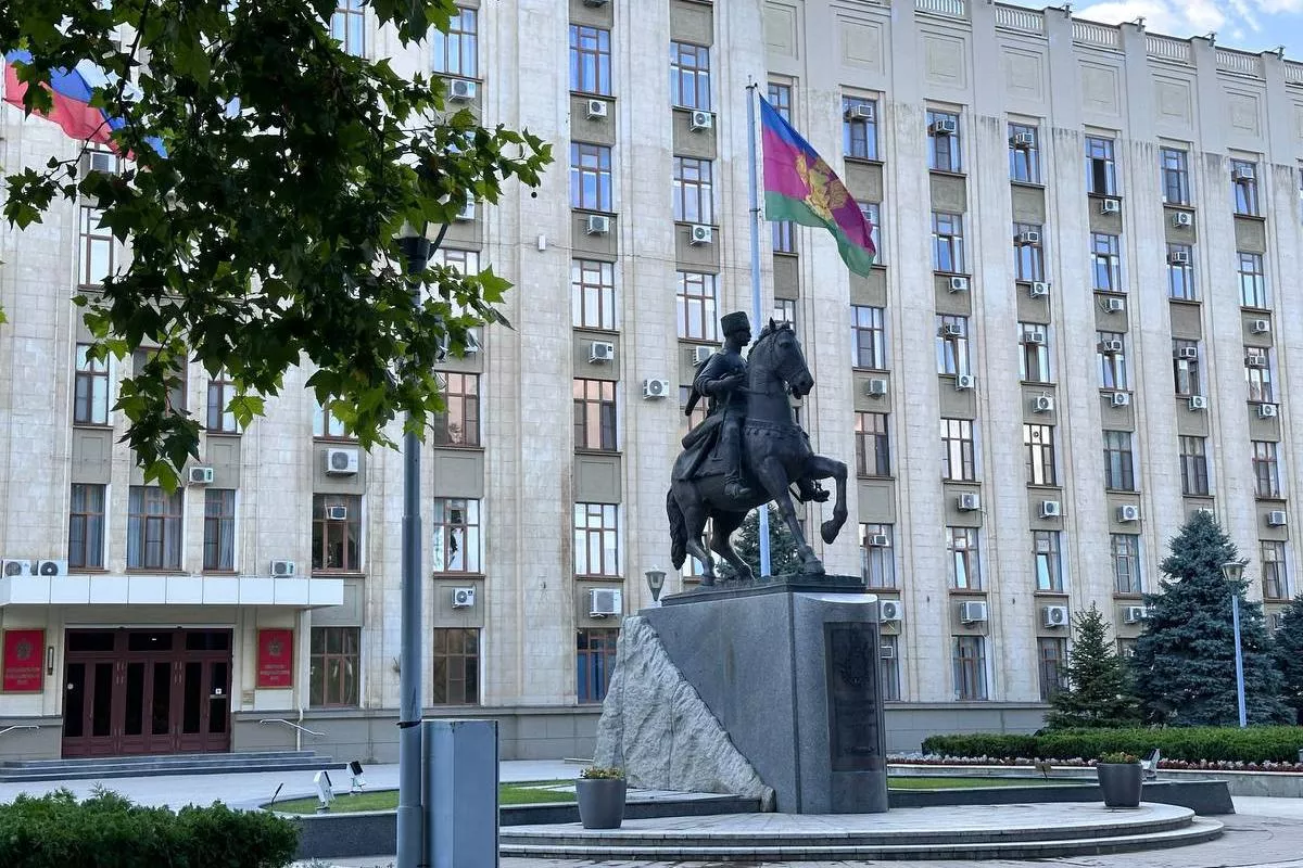 Валентина Матвиенко и Вячеслав Володин поздравили Вениамина Кондратьева с юбилеем