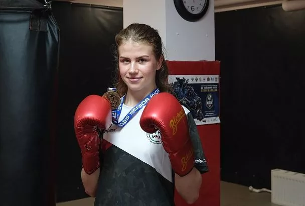 Амина Бекметова: «До тайского бокса я занималась танцами»