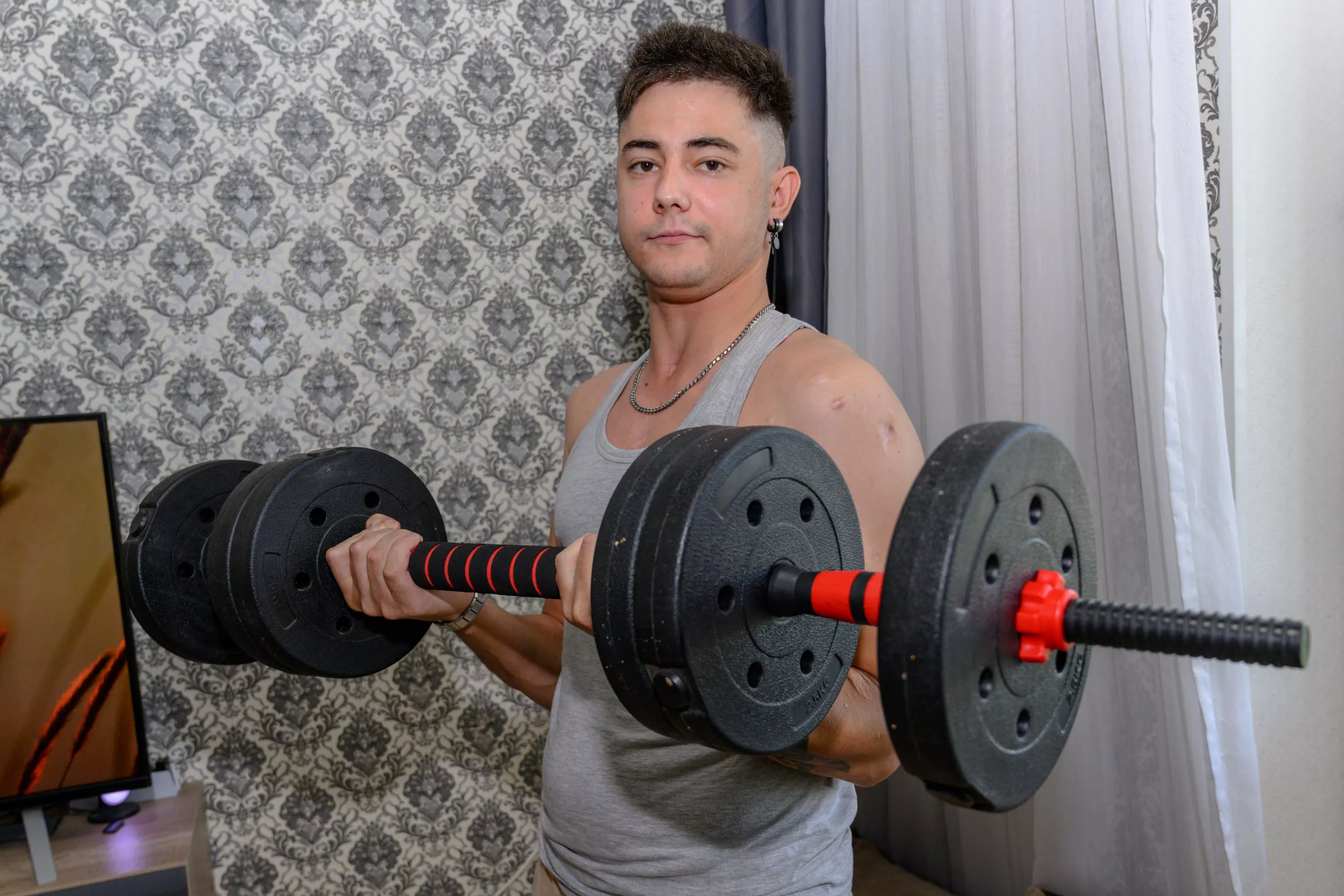 Святослав Махлай: «Всегда пытаюсь думать, что у меня есть немало позитивного и хорошего»