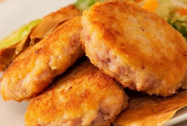 Даже мясорубку не достаю: Куриные рубленые котлетки с творожком: вкусно, уютно и одобрено мужем