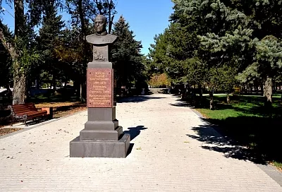 В станице Староминской в рамках нацпроекта благоустроили парк