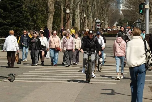 Опрос показал, сколько краснодарцев планируют продлить отдых на 23 февраля отпуском или отгулами