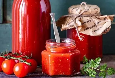 Помидоры с хреном и чесноком на зиму: рецепт острой закуски для ценителей вкуса