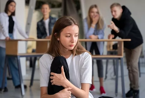 Новый стандарт школьной формы: защита детей и родителей от некачественной одежды