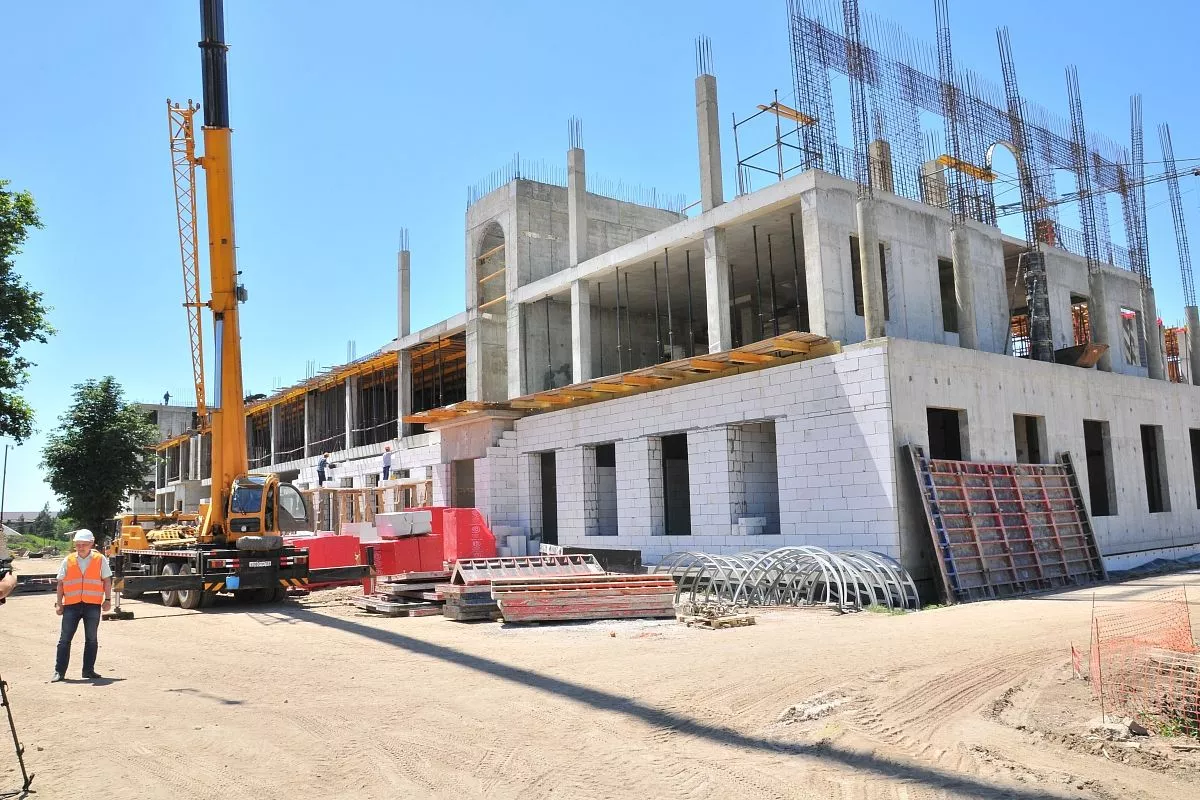 Один из крупнейших проектов на сегодня – строительство Усть-Лабинского лицея Один из крупнейших проектов на сегодня – строительство Усть-Лабинского лицея