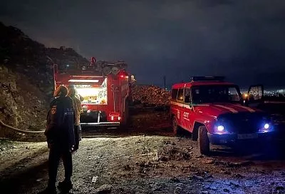 В Новороссийске загорелся мусорный полигон