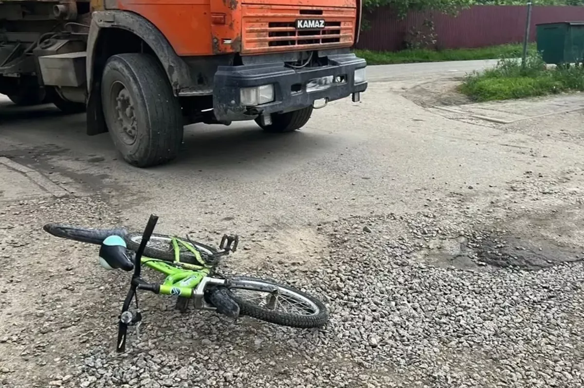 КамАЗ сбил 8-летнего велосипедиста в пригороде Краснодара. Ребенок не выжил