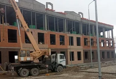 В станице Раевской в рамках нацпроекта строят начальную школу