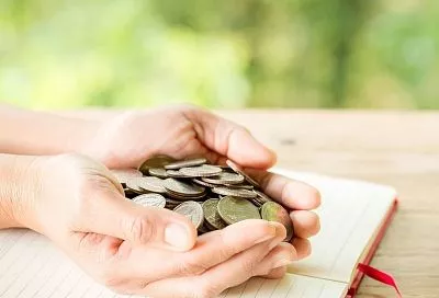 Россияне не жалеют денег на добрые дела: средний чек пожертвования подскочил до 1900 рублей