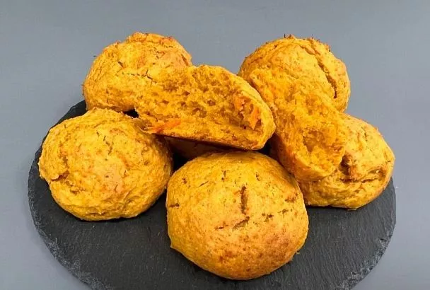 От такого тыквенного печенья аж слюнки потекли! Обязательно попробуйте – идеальный рецепт к чаю